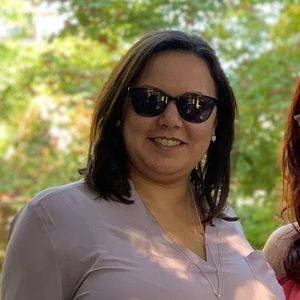 Meet your Posher, Alexis